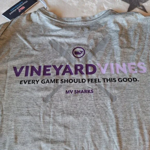 Vineyard Vines Performance Shirt Mens Small Sharks Tee Graphic Adult Baseball - Picture 9 of 11